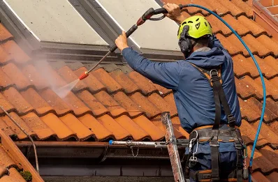 Démoussage et hydrofuge de toiture à Corbenay
